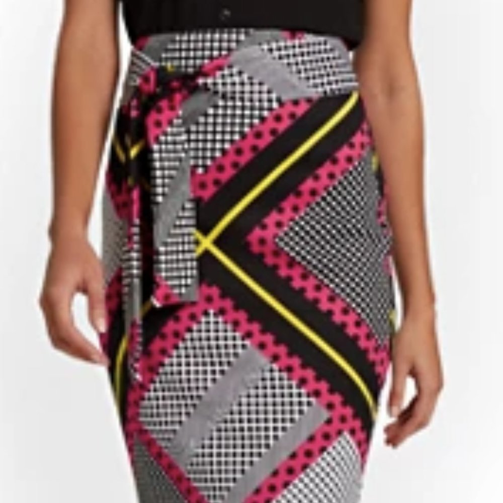 Pencil Skirt (L) New York and Company